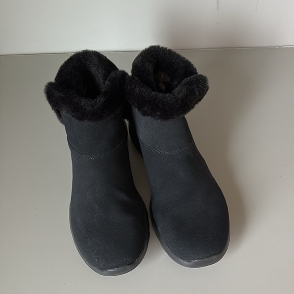 Skechers Women's On The Go Joy Bundle Up Black Boot Size  10 - Picture 4 of 6